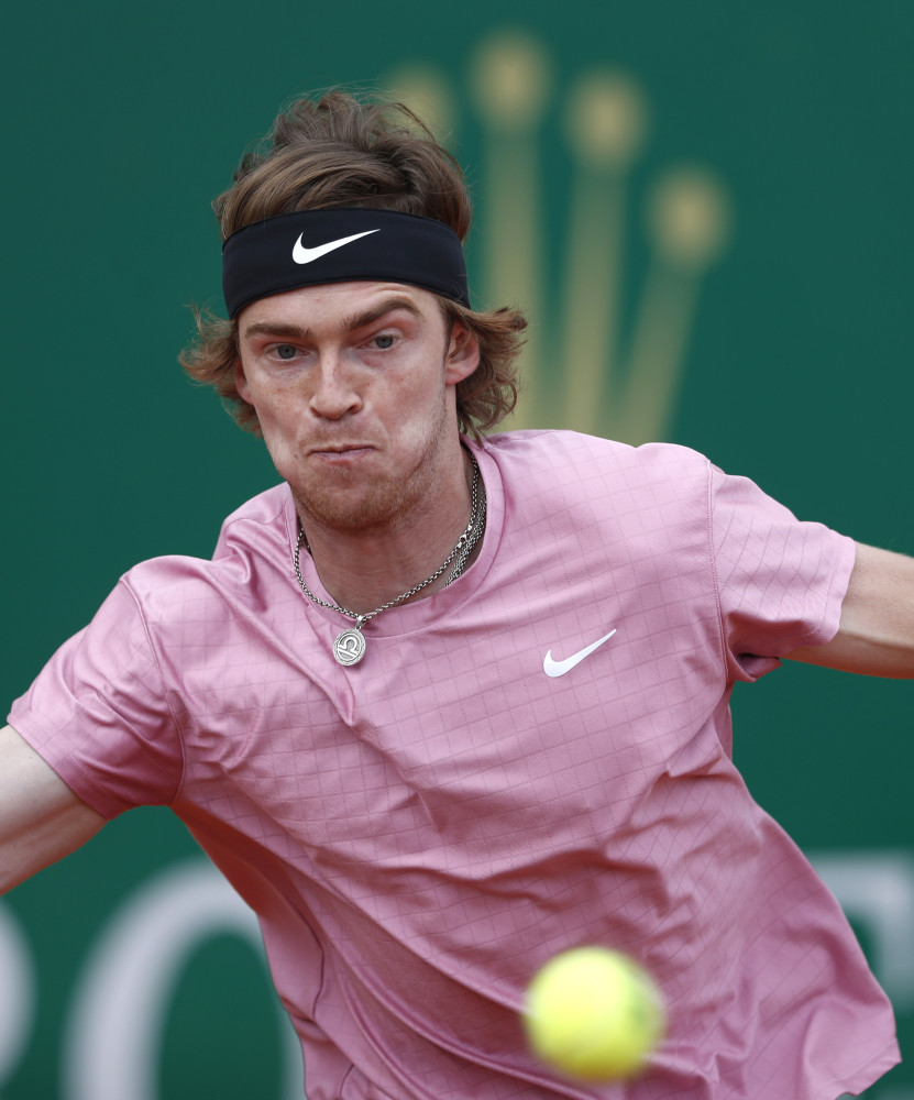 发一阵轩然 发一阵轩然